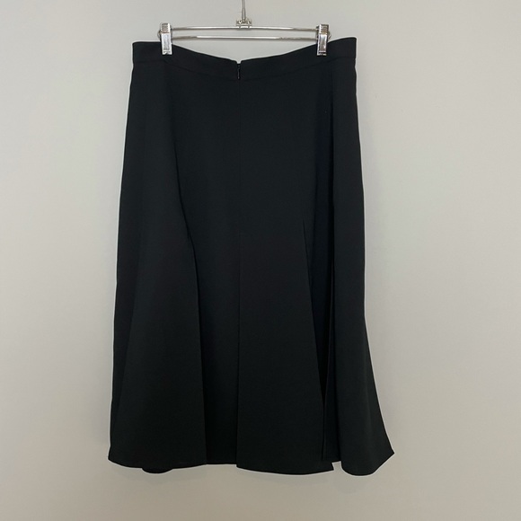 NWT Ann Taylor Paneled Skirt - Picture 2 of 6